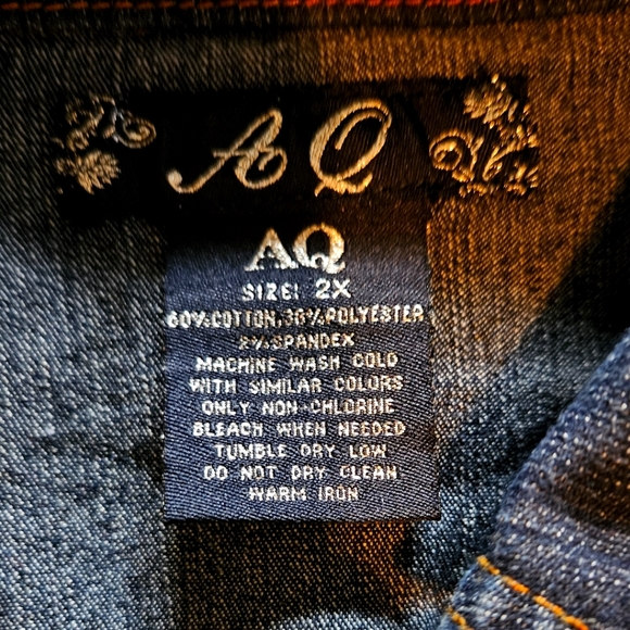 Jean Jacket - Picture 2 of 2